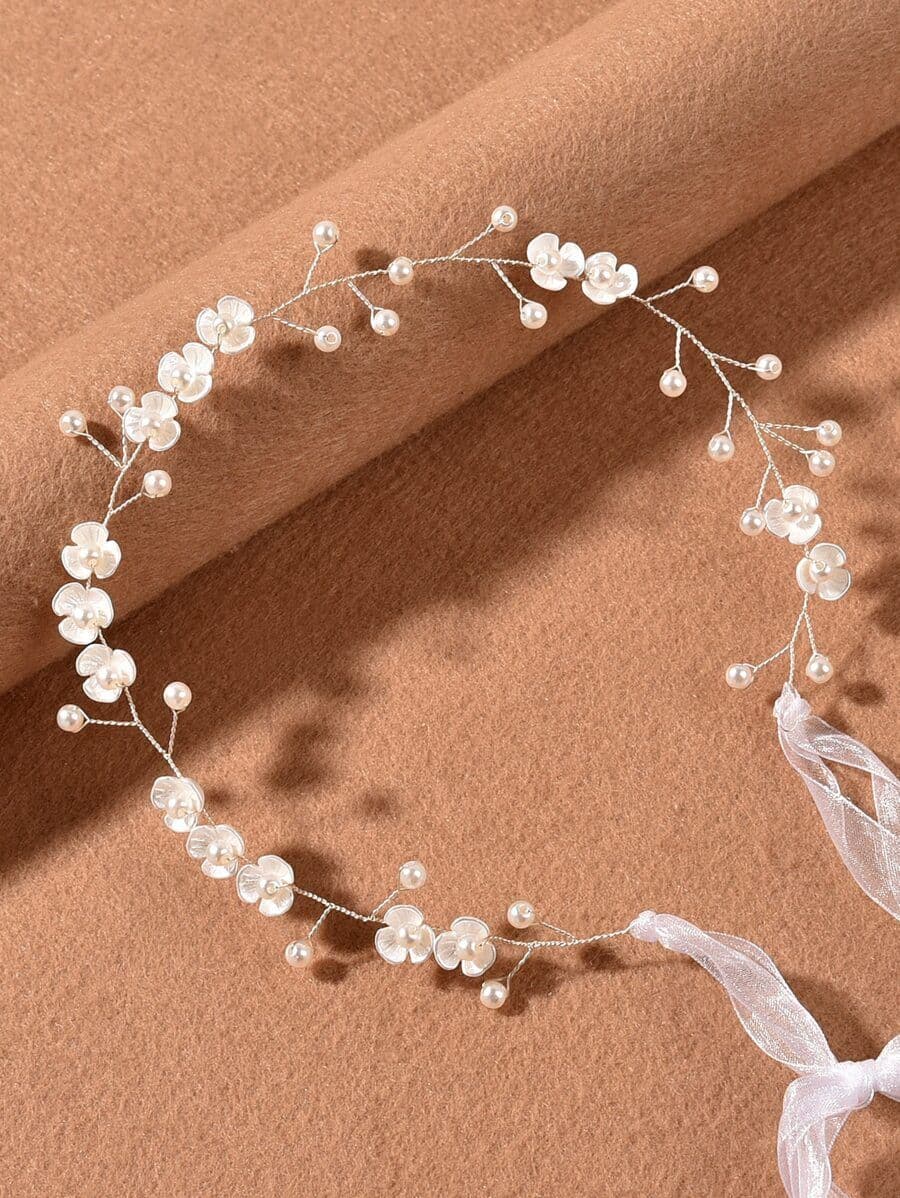 Diadema Artesanal para Mujer con Flores y Perlas Sintéticas – Elegante para Novias y Fiestas