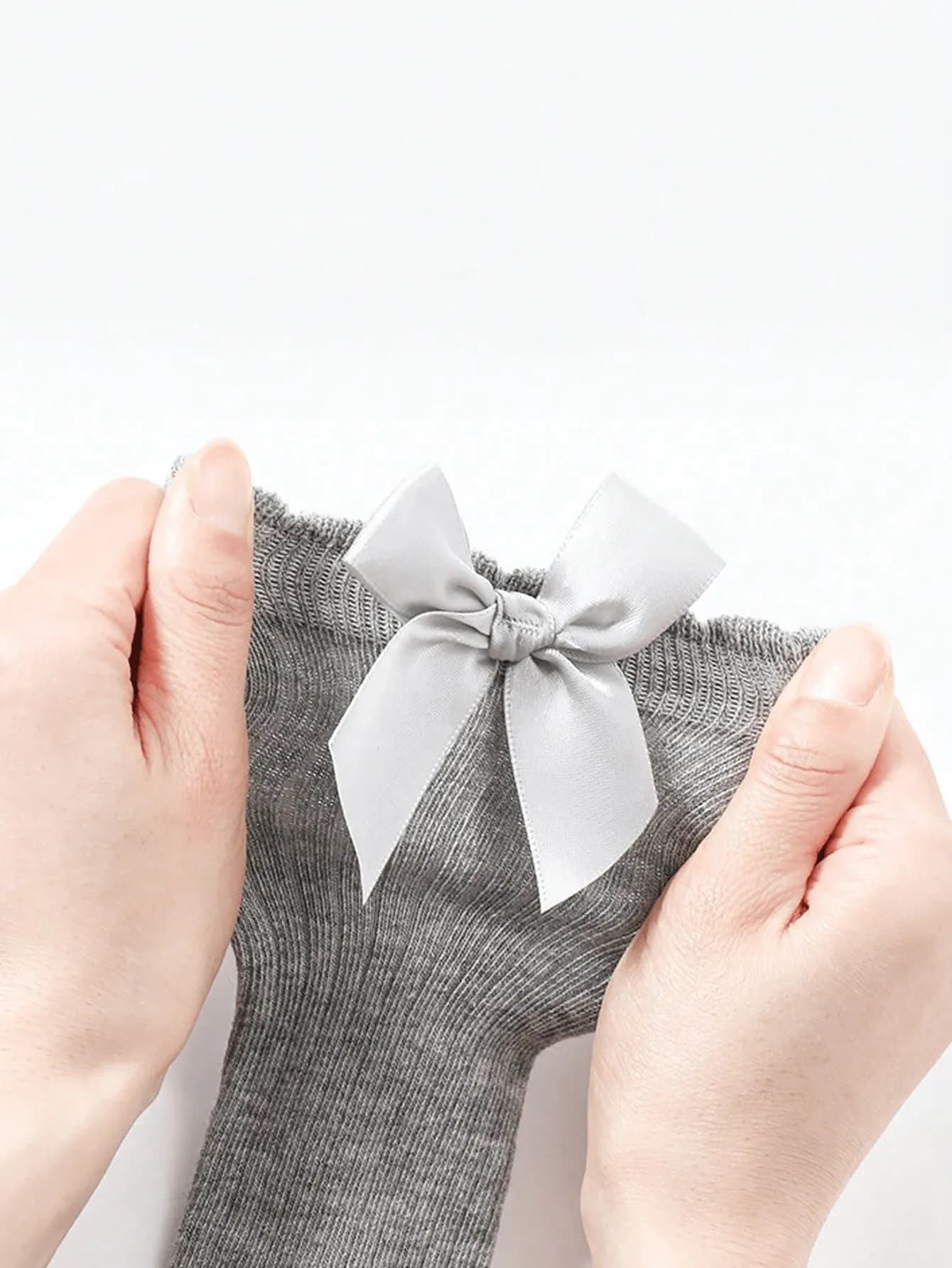 Set de 5 Pares de Medias Altas para Niñas con Lazo – Algodón, Color Sólido, Estilo Escolar